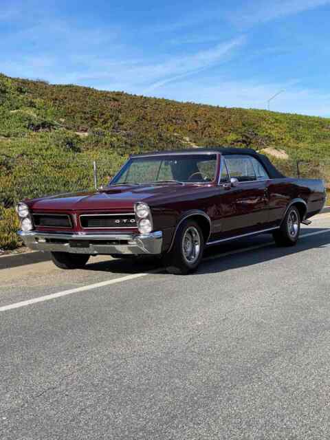 Pontiac GTO 1965 image number 2