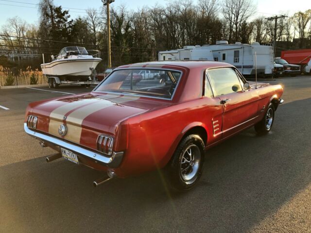 Ford Mustang 1966 image number 14