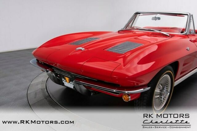 Chevrolet Corvette 1963 image number 18