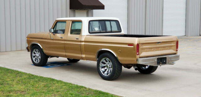 Ford F-250 1974 image number 4