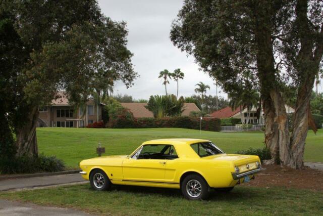 Ford Mustang 1965 image number 29