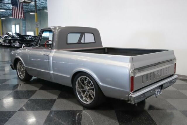 Chevrolet C-10 1967 image number 10