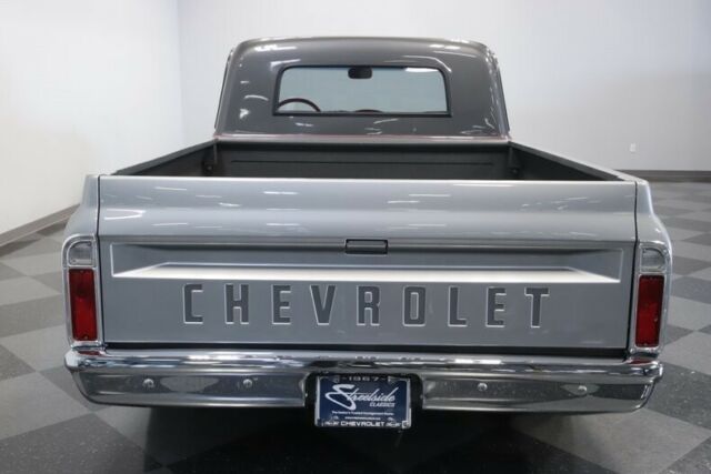 Chevrolet C-10 1967 image number 12