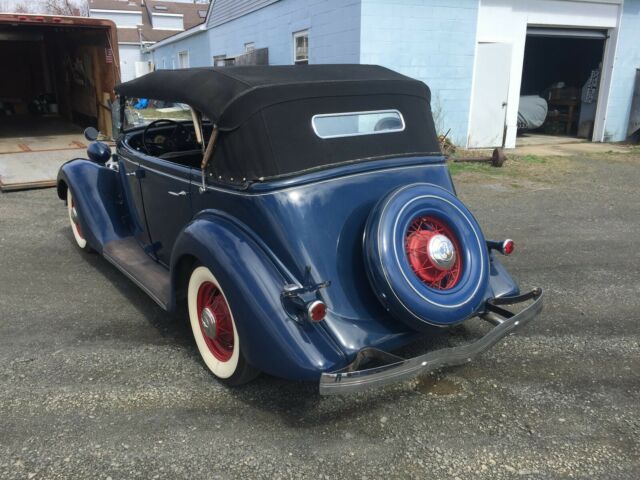 Ford Phaeton 1935 image number 18