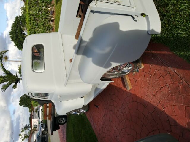 Ford F-100 1950 image number 9