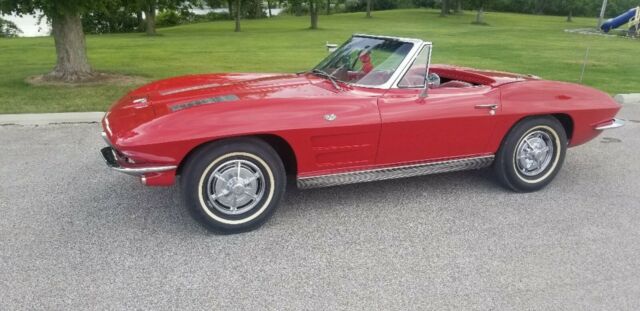 Chevrolet Corvette 1963 image number 0