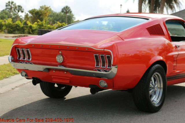 Ford Mustang 1967 image number 11