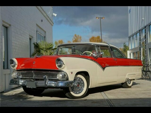 Ford Crown Victoria 1955 image number 0