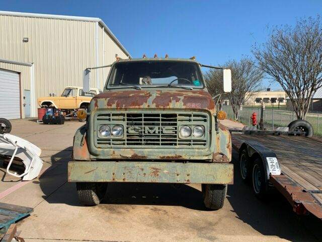 GMC 6500 1968 image number 24