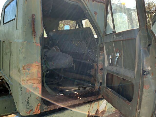 GMC 6500 1968 image number 27