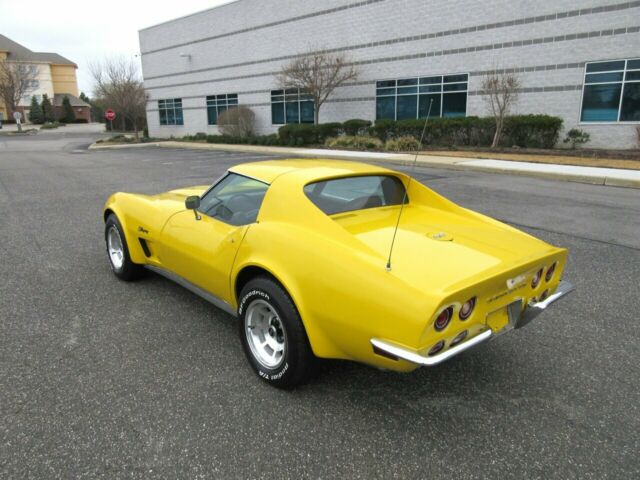 Chevrolet Corvette 1973 image number 18