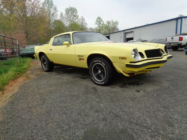 Chevrolet Camaro 1977 image number 0