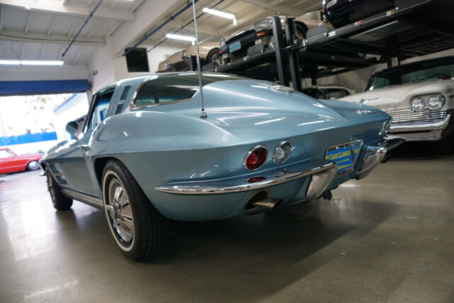 Chevrolet Corvette 327/365HP L76 V8 4 spd Coupe with AC 1964 image number 37