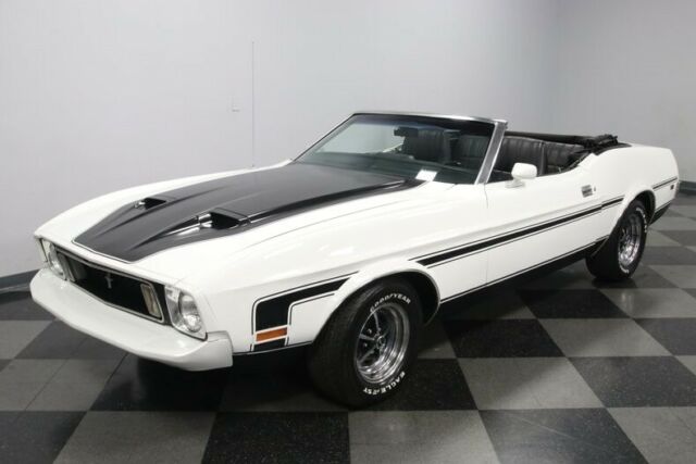 Ford Mustang 1973 image number 22