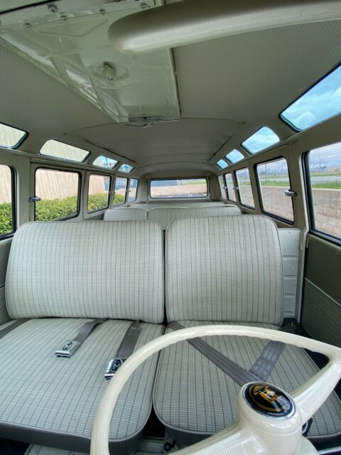 Volkswagen Bus/Vanagon 1964 image number 11