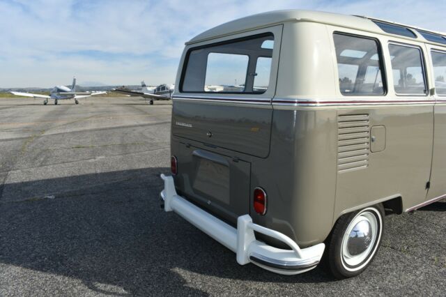 Volkswagen Bus/Vanagon 1964 image number 2