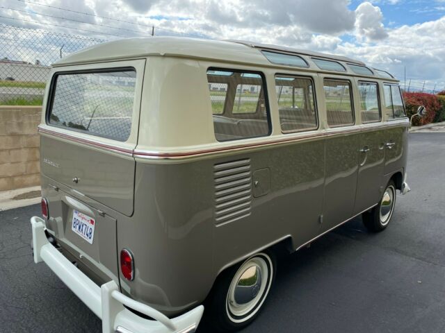 Volkswagen Bus/Vanagon 1964 image number 26