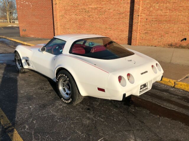 Chevrolet Corvette 1979 image number 2