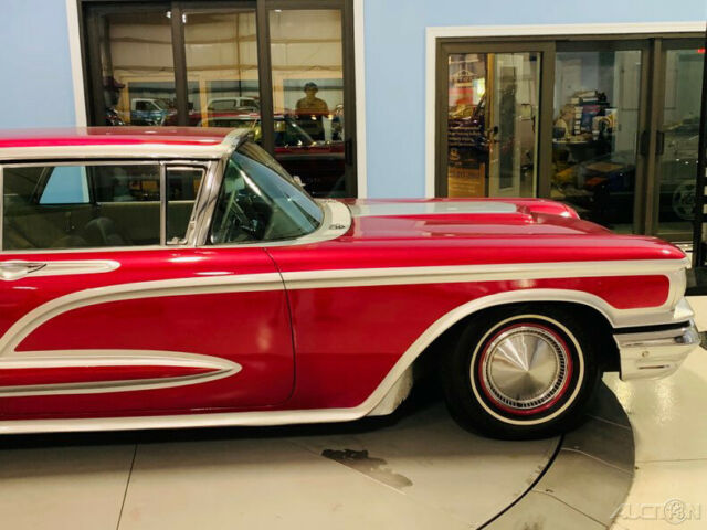 Ford Thunderbird 1960 image number 21