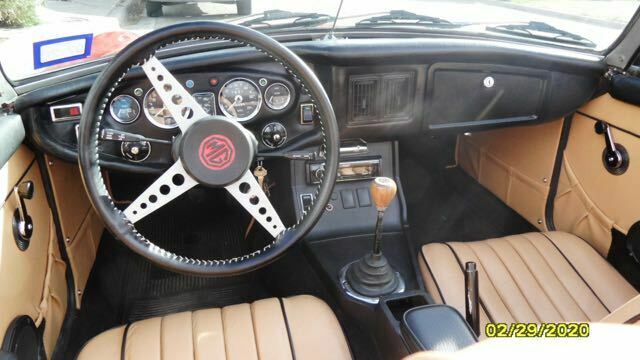 MG MGB 1976 image number 12