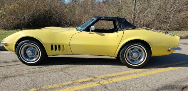 Chevrolet Corvette 1969 image number 13