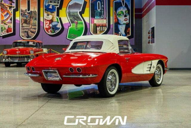 Chevrolet Corvette 1961 image number 26