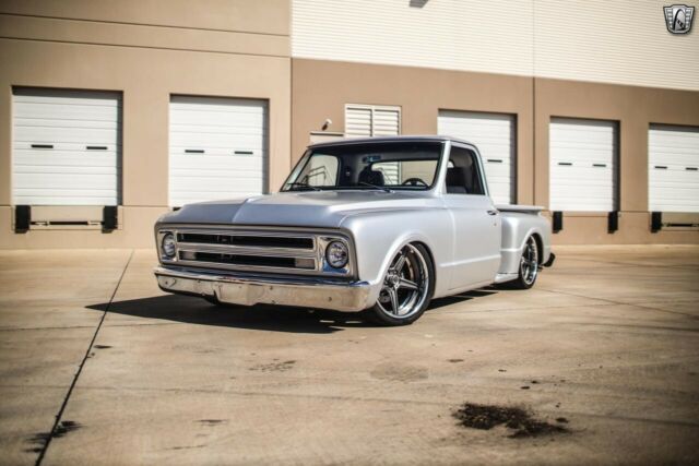 Chevrolet C-10 1967 image number 30