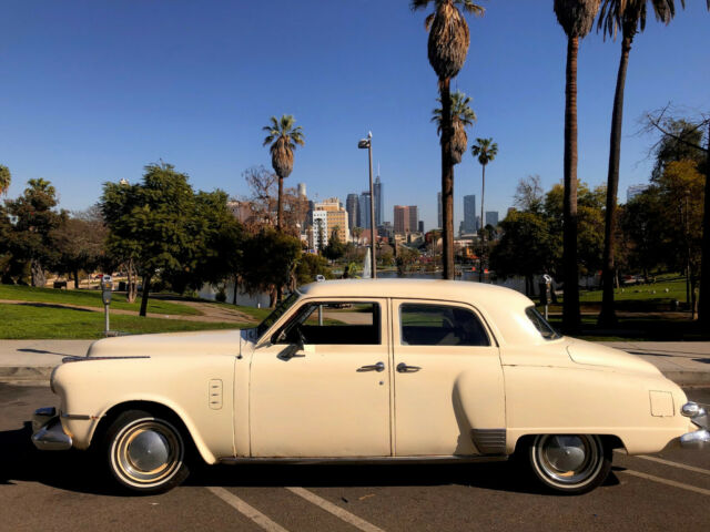 Studebaker Commander 1949 image number 16