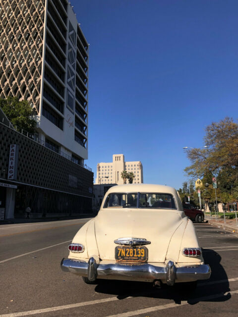 Studebaker Commander 1949 image number 17