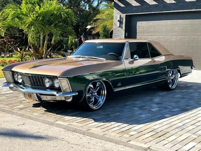 Buick Riviera 1963 image number 0