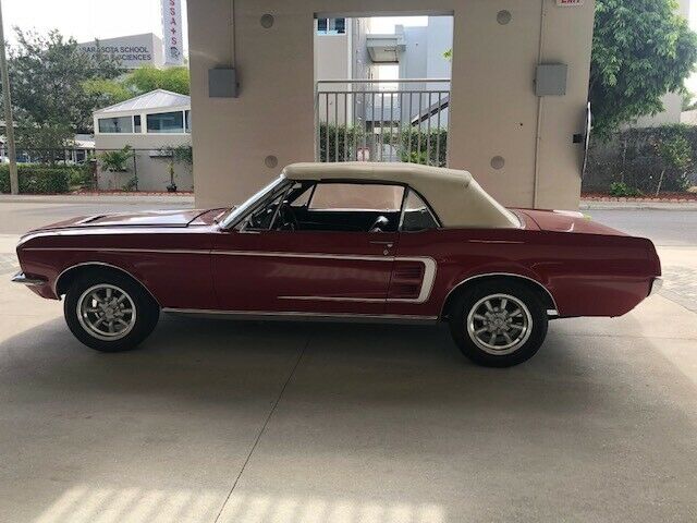 Ford Mustang 1967 image number 9