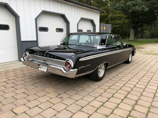 Ford Galaxie 1962 image number 2