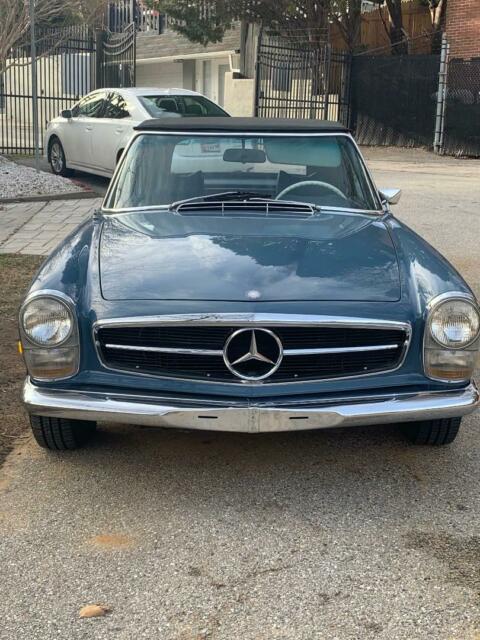 Mercedes-Benz SL-Class 1969 image number 1