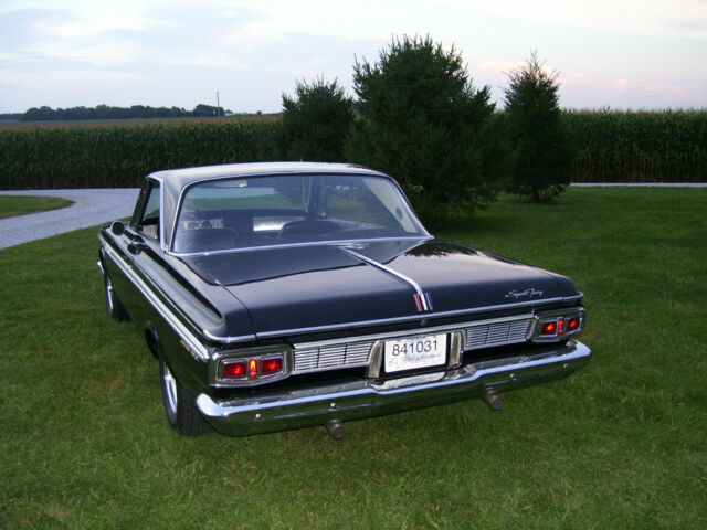 Plymouth Fury 1964 image number 3