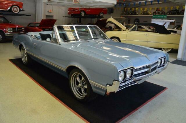 Oldsmobile Cutlass 1966 image number 31