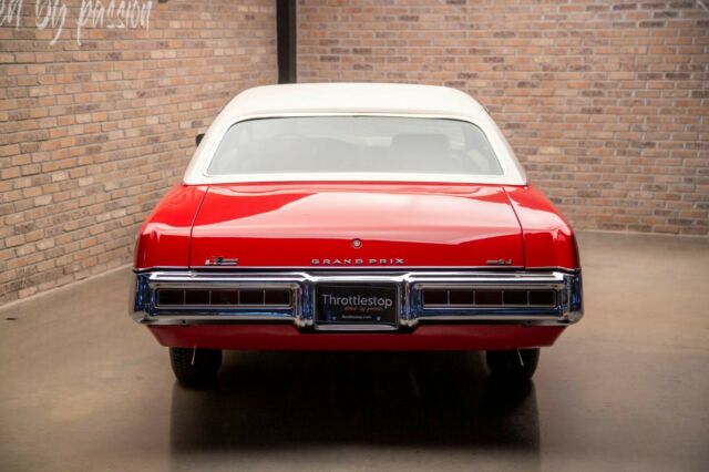 Pontiac Grand Prix 1970 image number 26