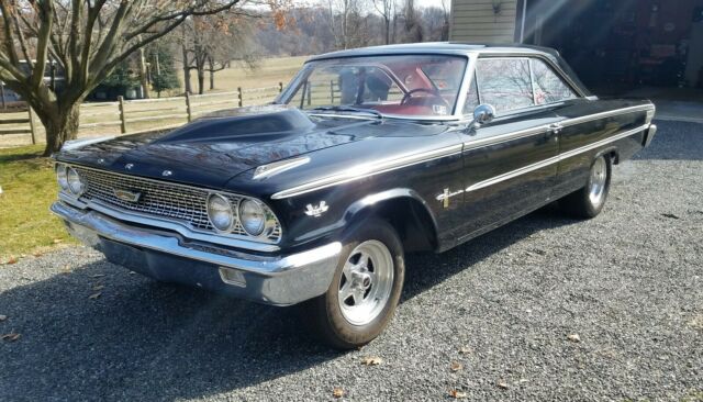 Ford Galaxie 1963 image number 0