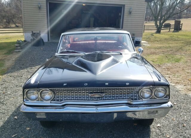 Ford Galaxie 1963 image number 1