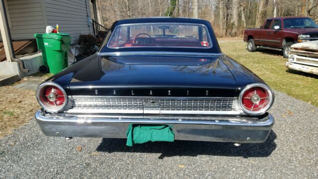 Ford Galaxie 1963 image number 29