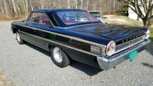 Ford Galaxie 1963 image number 30