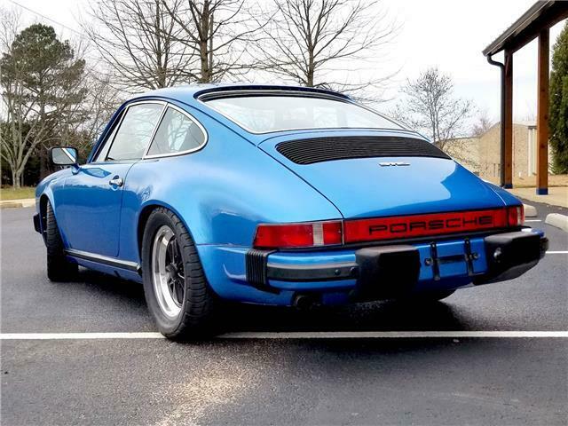 Porsche 911 1976 image number 15