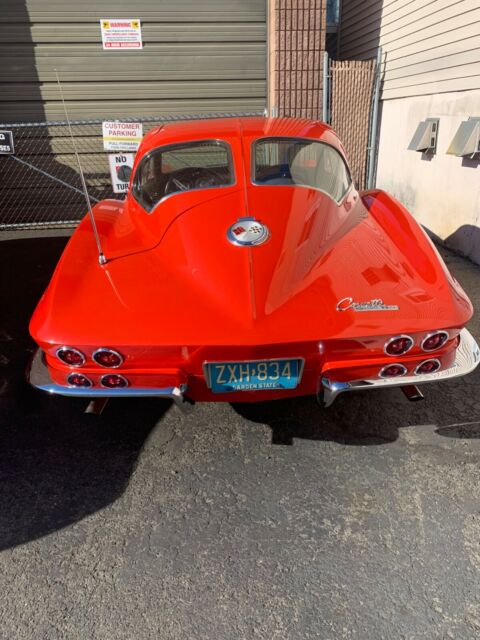 Chevrolet Corvette 1963 image number 0