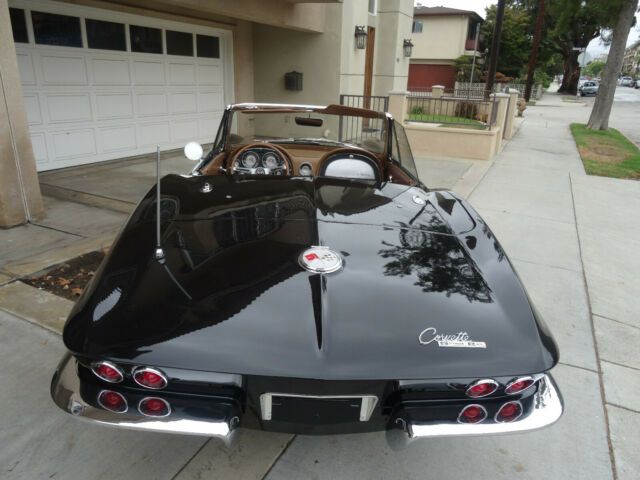 Chevrolet Corvette 1963 image number 18