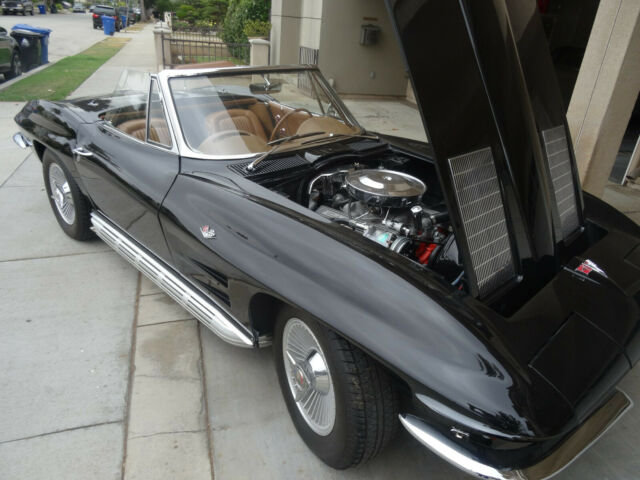 Chevrolet Corvette 1963 image number 24