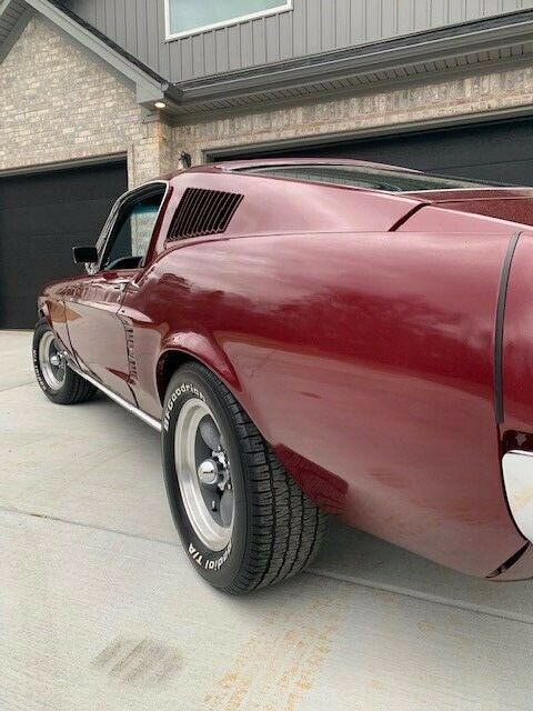 Ford Mustang 1967 image number 27