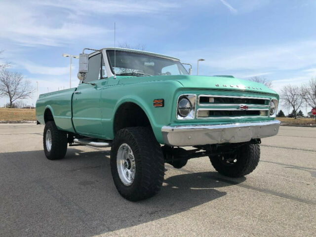 Chevrolet C/K Pickup 1500 1967 image number 1