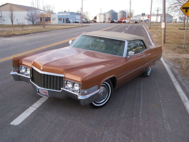 Cadillac DeVille 1970 image number 0