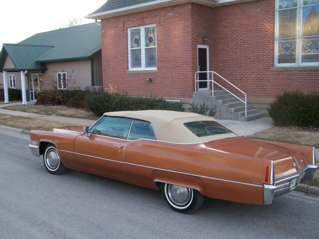 Cadillac DeVille 1970 image number 22