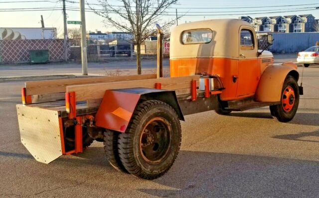 Chevrolet Truck 1946 image number 14