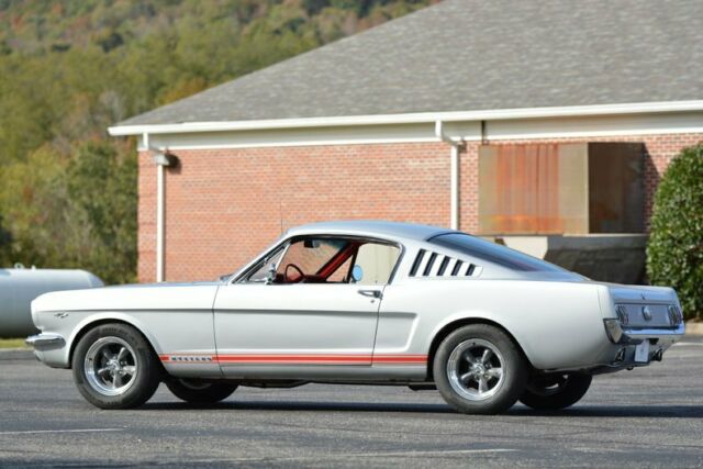 Ford Mustang 1965 image number 42